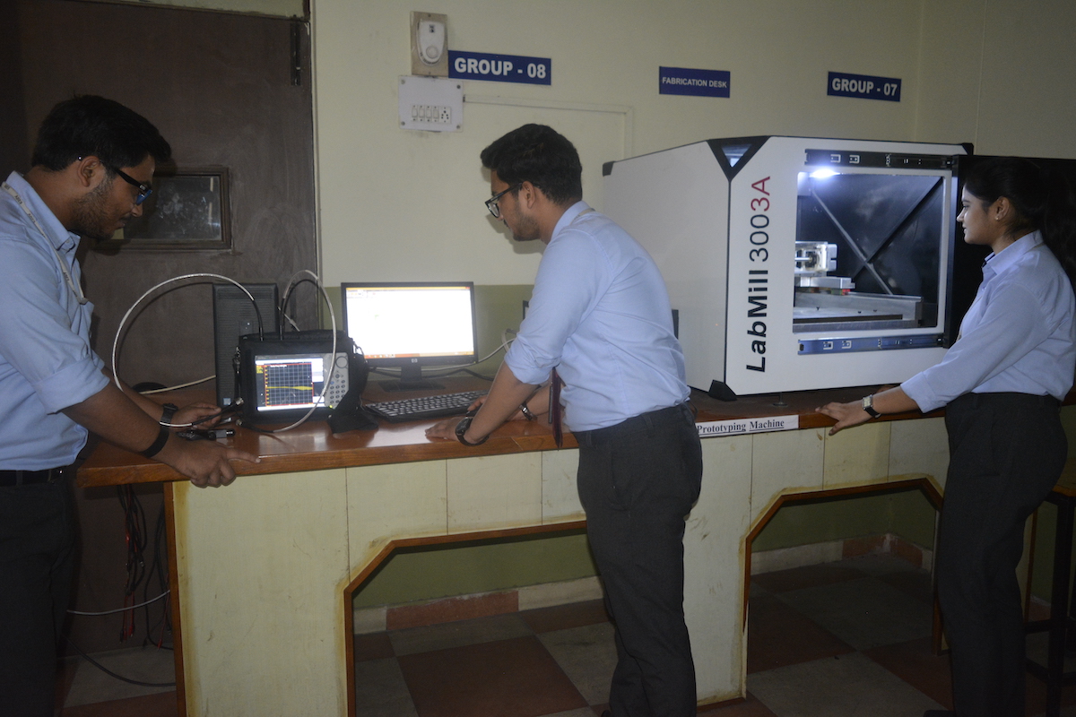 Optical, Microwave and Antenna Design Lab